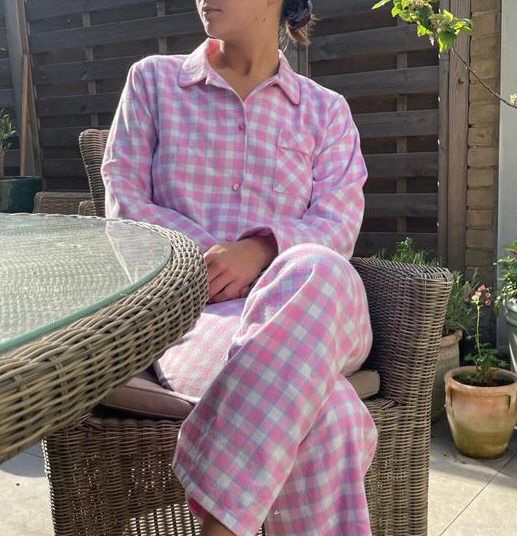 gerucht Onderverdelen partij Ladies Pyjamas in Brushed Cotton Pale Pink, White and Blue Check - The  Pyjama House