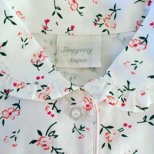 floral pyjama collar